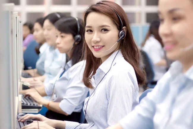 nguoi-dung-lien-he-tong-dai-vnpt